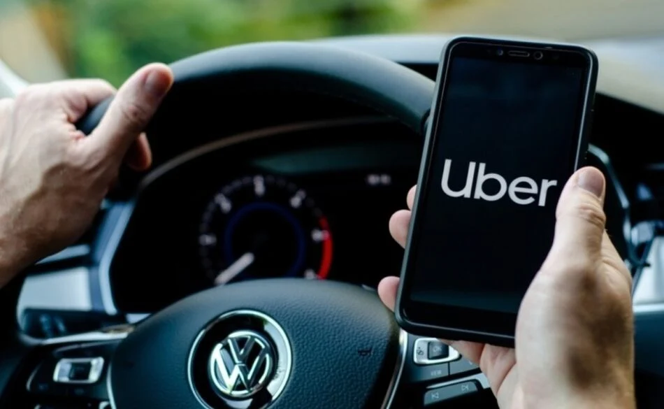 Deslocamento: Hotel → Restaurante Mahai (Uber)